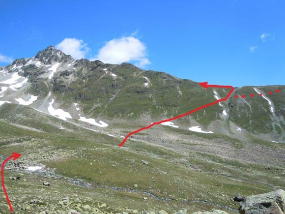 Piz Viroula - A sinistra il Piz Viroula con l'itinerario per raggiungere la cresta S, dalla Chamanna d'Es-cha