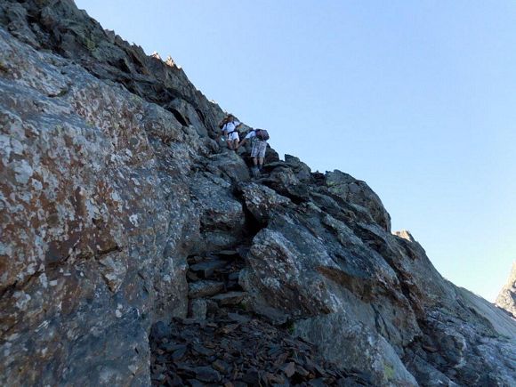 Pizzo del Diavolo di Tenda - Un passaggio stretto sulla cengia