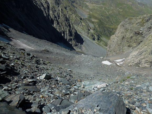 Pizzo dell Omo - In discesa, nella parte alta del vallone morenico