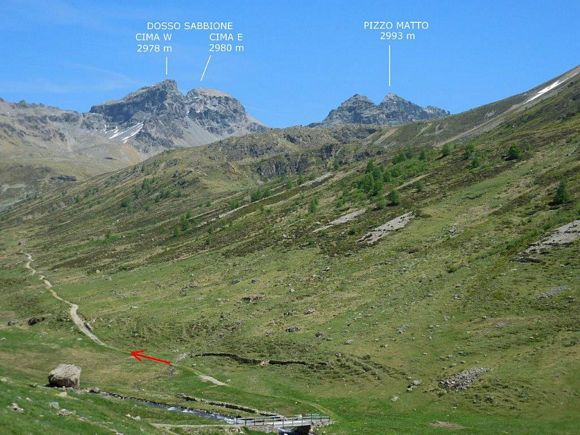 Pizzo Matto - Immagine ripresa alla Casera di Sacco, poco dopo la partenza