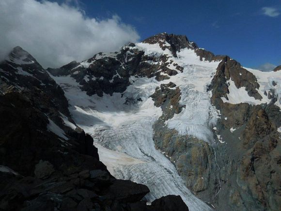 Pizzo Rachele - Dalla vetta, a sinistra il Pizzo Cassandra e il Monte Disgrazia