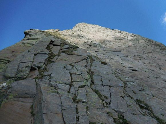 poncionerosso - All'inizio delle placche sovrapposte della parete S