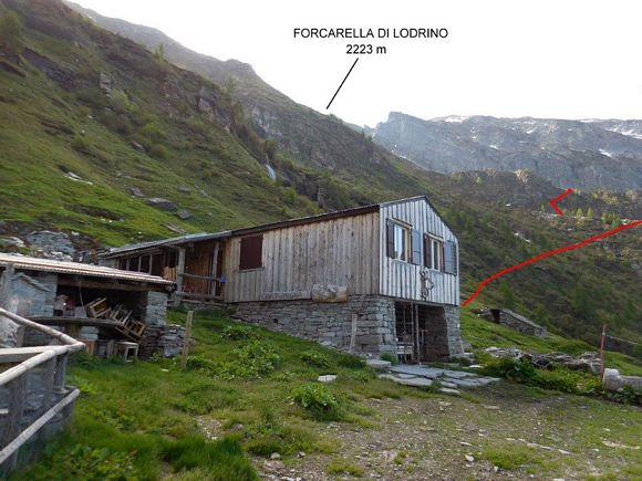 Poncione Rosso - La Capanna Fmegna all'Alpe Fmegna sup.