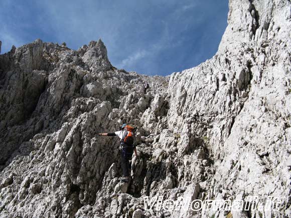 Pizzo della Presolana Ovest - Pinnacoli e roccette lungo il canalone