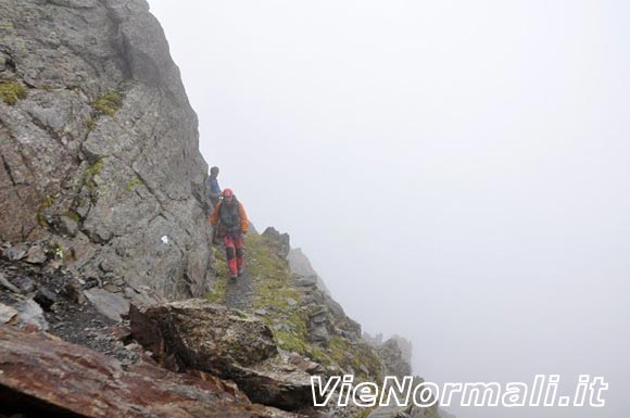 Punta Albiolo - Lungo la cengia