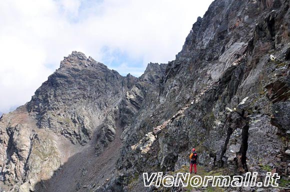 Punta Albiolo - Inizio della cengia sotto il Torrione