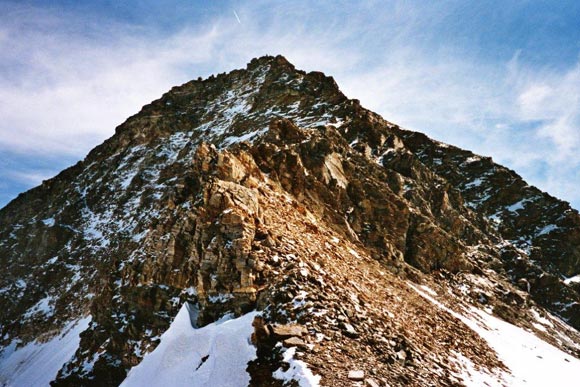 Punta dello Scudo - La Punta dello Scudo dal Passo di Rosim