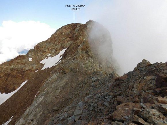 Punta Vicima - In salita, sulla cresta S