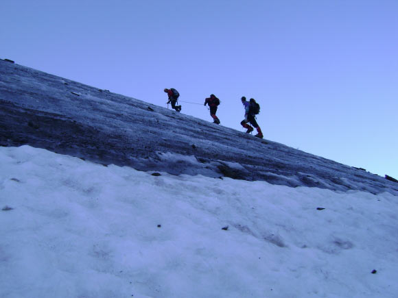 Punta San Matteo - Cresta S - Primo tratto di ghiacciaio