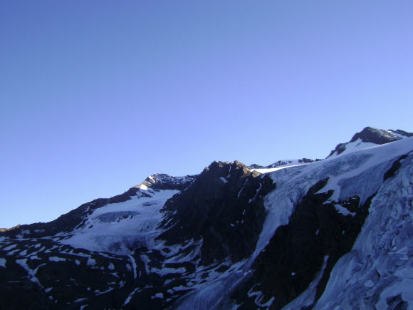 Punta San Matteo - Cresta S - Uno sguardo verso il Tresero