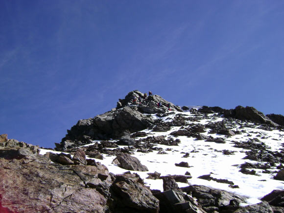 Punta San Matteo - Cresta S - Guardando verso l'alto lungo la cresta