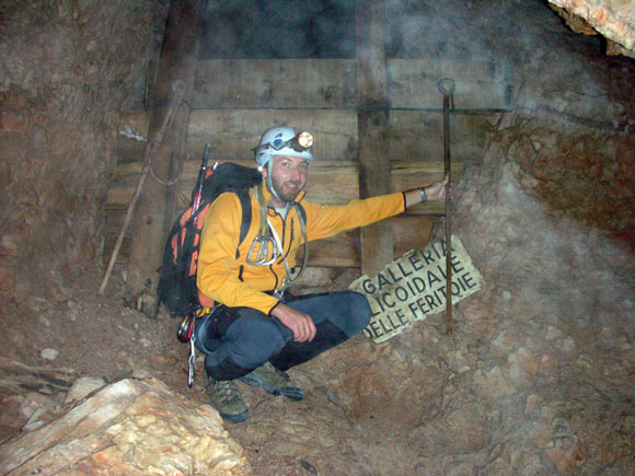 Tofana di Rozes - Tratto in caverna