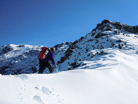 Tschima da Flix - Sulla cresta con la neve fino alle ginocchia