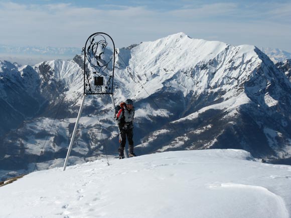 Zuccone Campelli - In cima allo Zucco di Pesciola