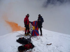 Sad Smoky Mountains - Foto Damiano Barabino, Edoardo Rixi & Giuseppe Gabbia sul Chopicalqui