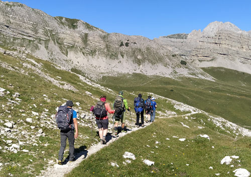 Connessione in escursione montagna