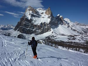 Il Pelmo visto dal Monte Pena