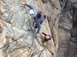 Arrampicare al Pilastro Lomasti