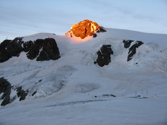 Alba sul Piccolo Cervino