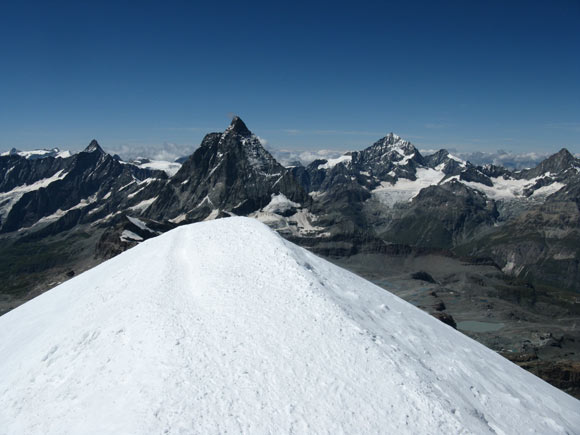 Vista dalla vetta verso il Cervino